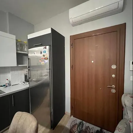 Nice Air Conditioning Apartment In Touristic Area Apartment *